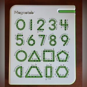Magnatab toy numbers and shapes